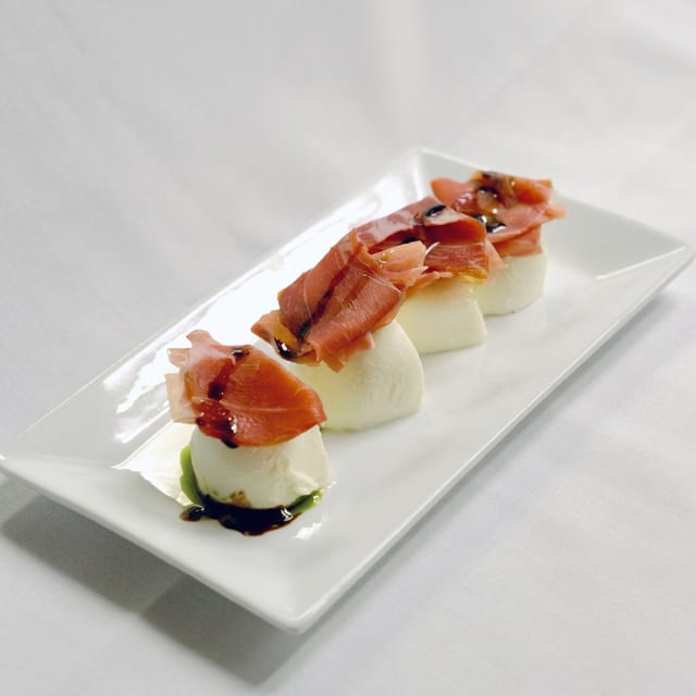 Prosciutto & Mozzarella.
